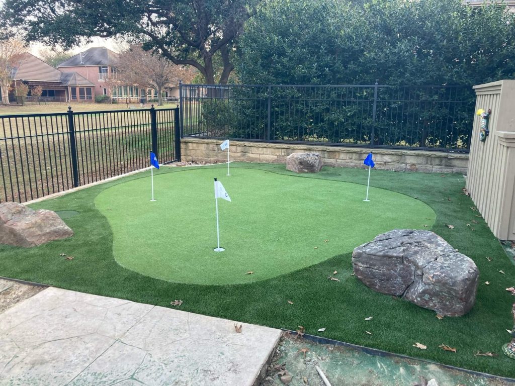 Finished Backyard putting green from premiere greens
