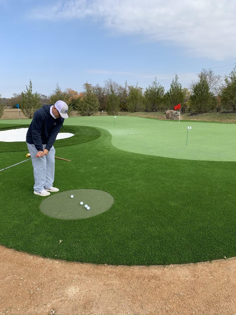 artificial grass golf installation in Dallas, TX