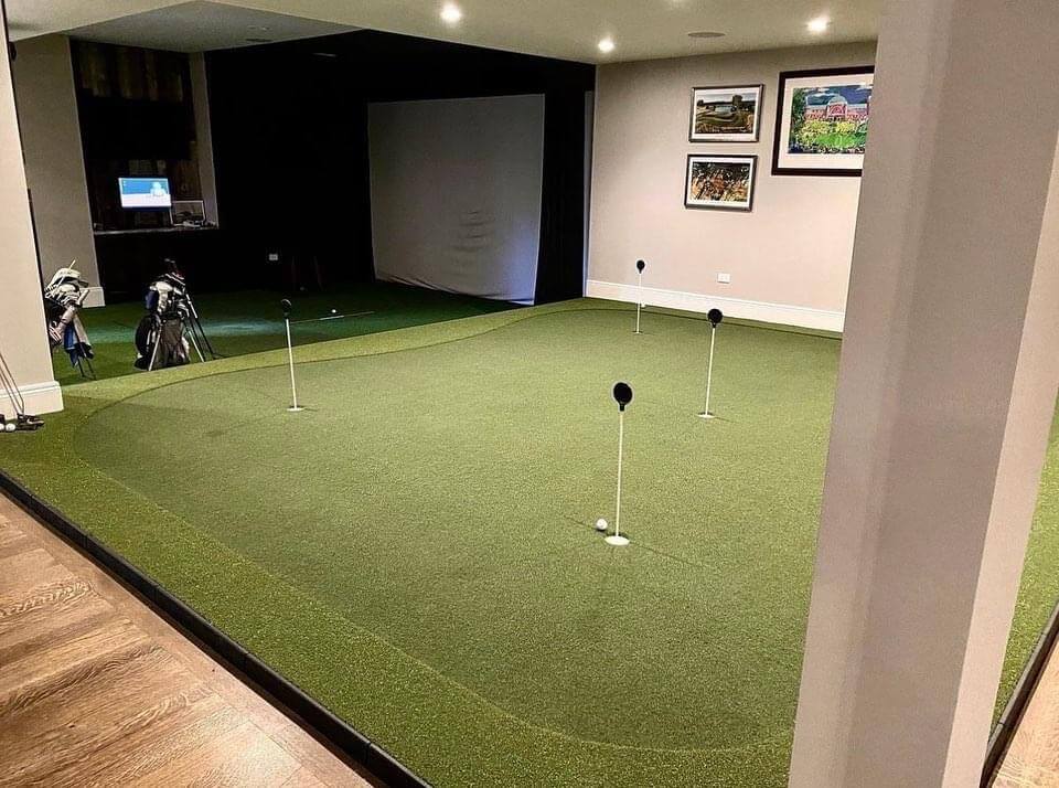 indoor virtual golf practice area