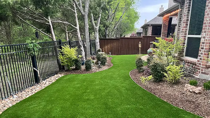 Artificial Grass backyard installed by premier greens