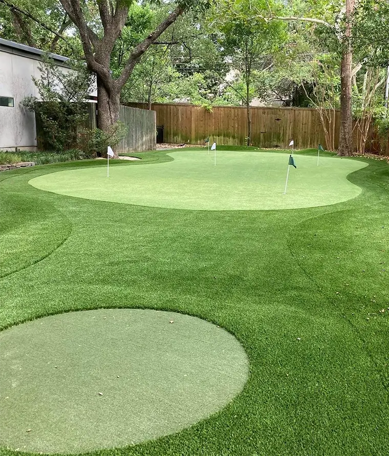 Putting green installation from Premiere Greens